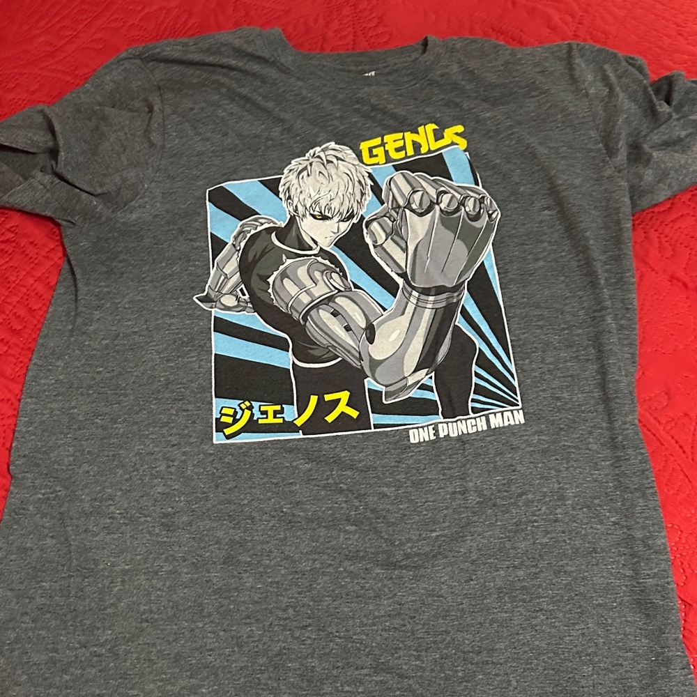 Gray One Punch Man Graphic T-Shirt size medium